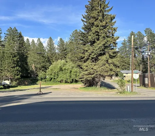 $450,000 | 301 North 3rd Street, McCall, ID 83638