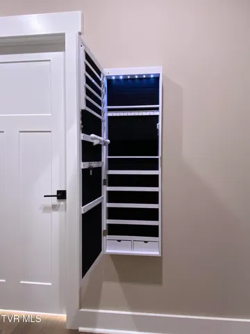 $459,900 | 120 Green Lawn Avenue, Greeneville, TN 37743