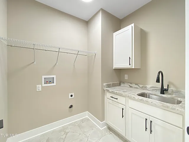 $459,900 | 120 Green Lawn Avenue, Greeneville, TN 37743