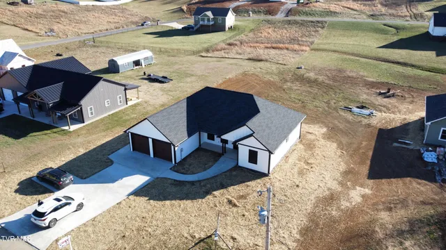 $459,900 | 120 Green Lawn Avenue, Greeneville, TN 37743