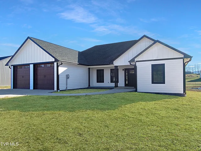 $459,900 | 120 Green Lawn Avenue, Greeneville, TN 37743