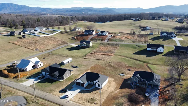 $459,900 | 120 Green Lawn Avenue, Greeneville, TN 37743