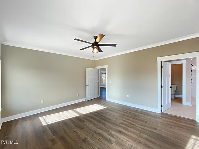 $459,900 | 120 Green Lawn Avenue, Greeneville, TN 37743