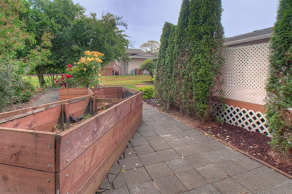 10426 Southeast 196th Street Renton, WA 98055 - Photo 15 of 18 Gallery Image 15