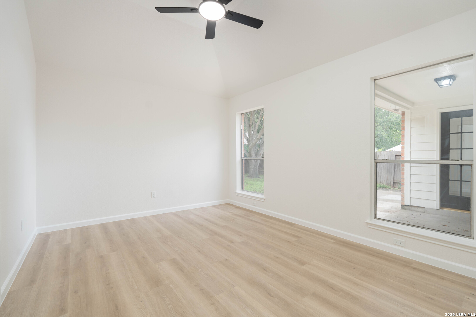 10415 Mustang Ridge Converse, TX 78109 - Photo 11 of 23