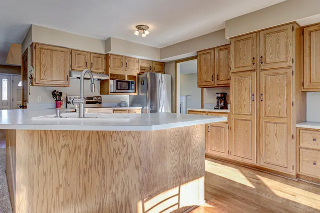 $435,000 | 624 South Keller Park Drive, Appleton, WI 54914