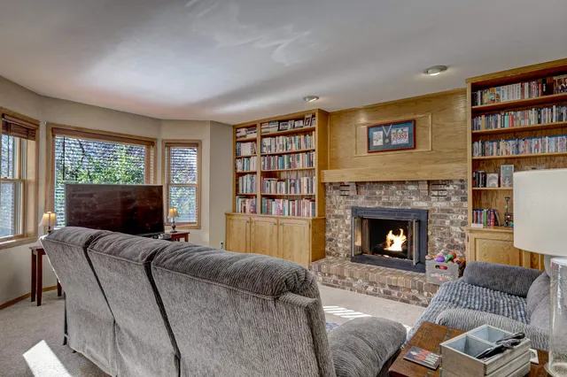 $435,000 | 624 South Keller Park Drive, Appleton, WI 54914