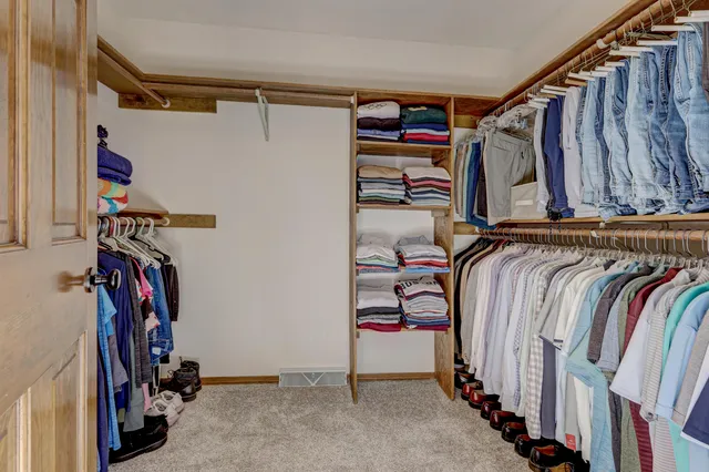 $435,000 | 624 South Keller Park Drive, Appleton, WI 54914