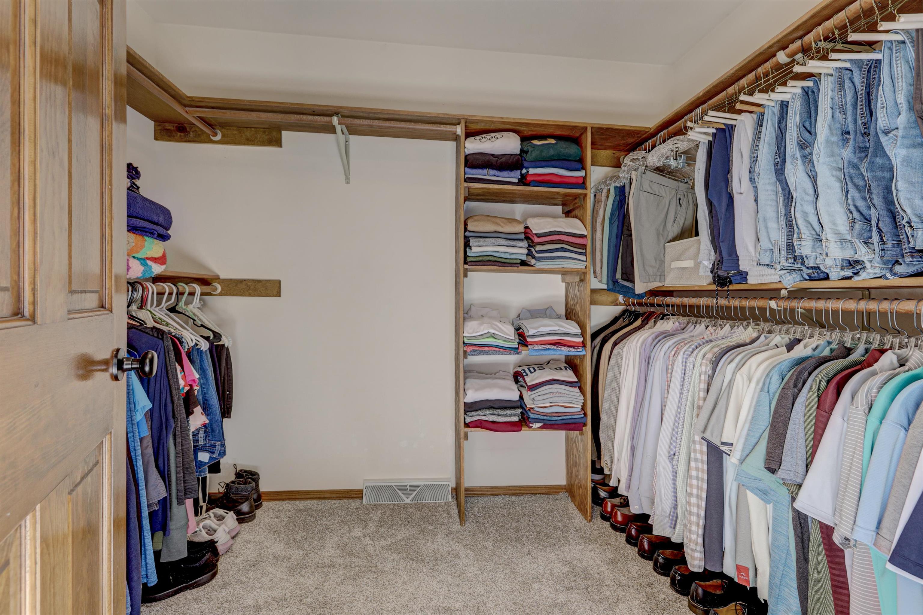 624 South Keller Park Drive Appleton, WI 54914 - Photo 34 of 55