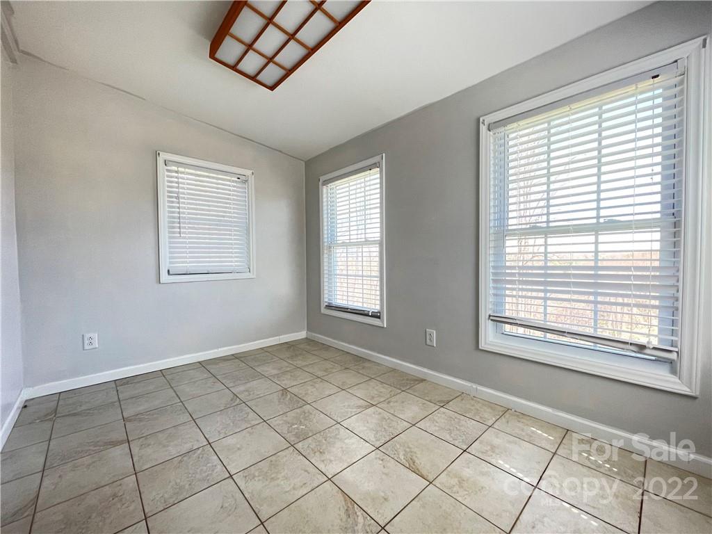 790 Reservoir Road Marion, NC 28752 - Photo 6 of 12 Gallery Image 6