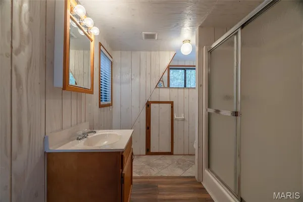 $439,900 | 1551 Bliss Lake Drive, Innsbrook, MO 63390