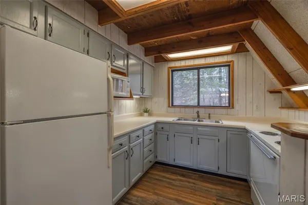 $439,900 | 1551 Bliss Lake Drive, Innsbrook, MO 63390