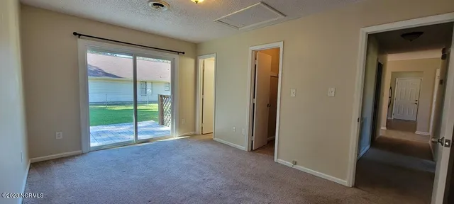 $1,495 | 527 Raintree Circle, Jacksonville, NC 28540