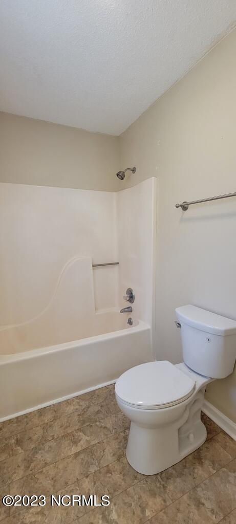 527 Raintree Circle Jacksonville, NC 28540 - Photo 26 of 29 20231009_121521