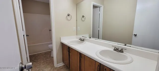 $1,495 | 527 Raintree Circle, Jacksonville, NC 28540