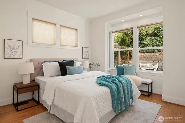 $1,095,880 | 1826 31st Avenue, Seattle, WA 98122