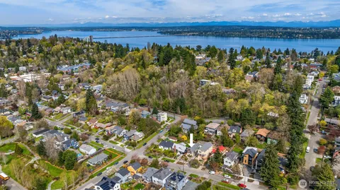 $1,095,880 | 1826 31st Avenue, Seattle, WA 98122