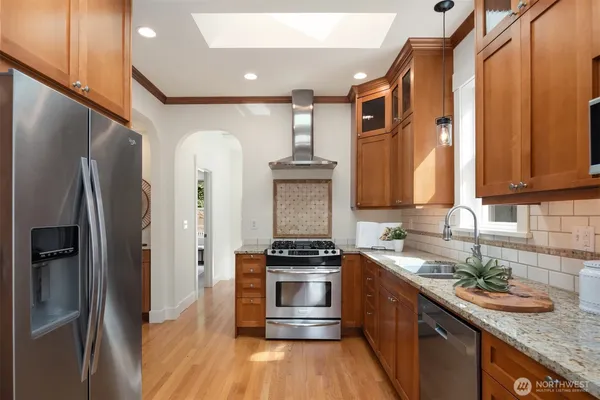 $1,095,880 | 1826 31st Avenue, Seattle, WA 98122