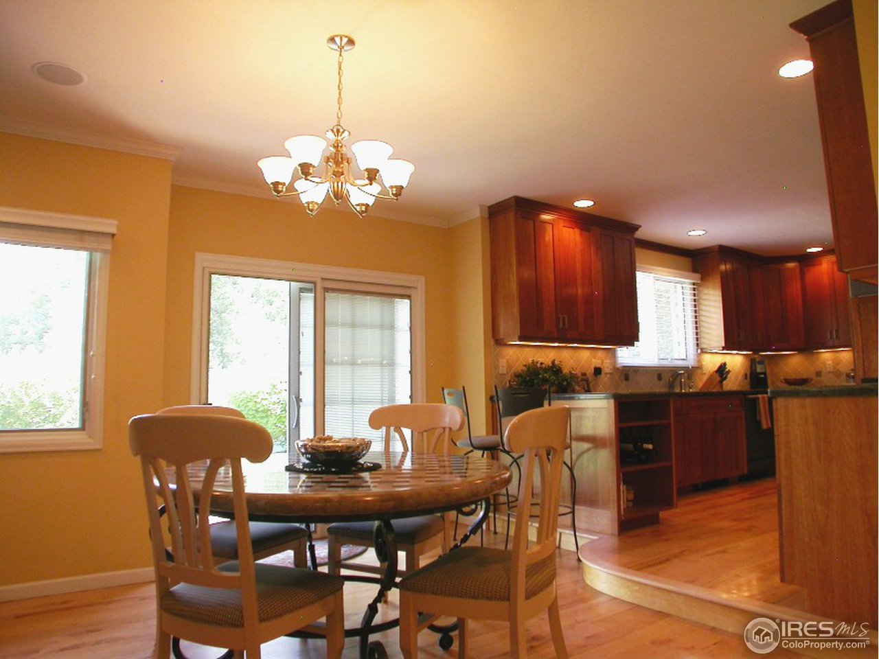1486 Old Tale Road Boulder, CO 80303 - Photo 16 of 24 Kitchen/nook