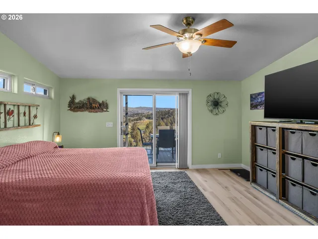 $425,000 | 27558 La Costa Avenue, John Day, OR 97845