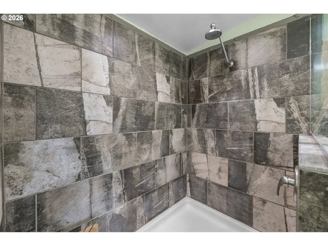 $425,000 | 27558 La Costa Avenue, John Day, OR 97845