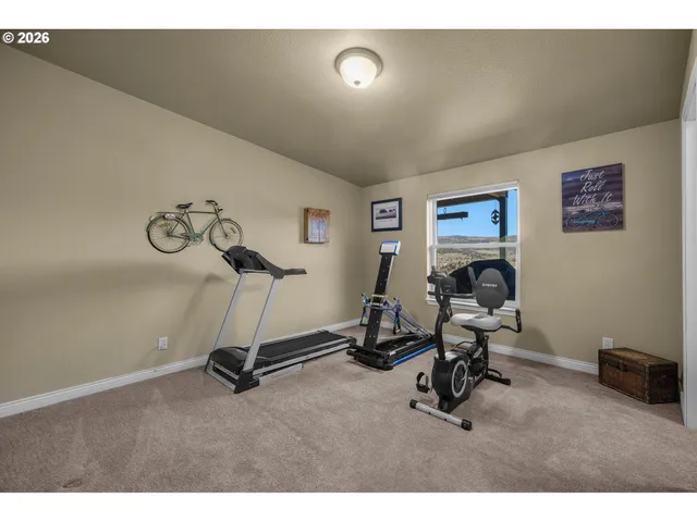 $425,000 | 27558 La Costa Avenue, John Day, OR 97845