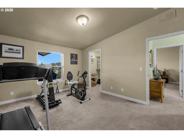 $425,000 | 27558 La Costa Avenue, John Day, OR 97845