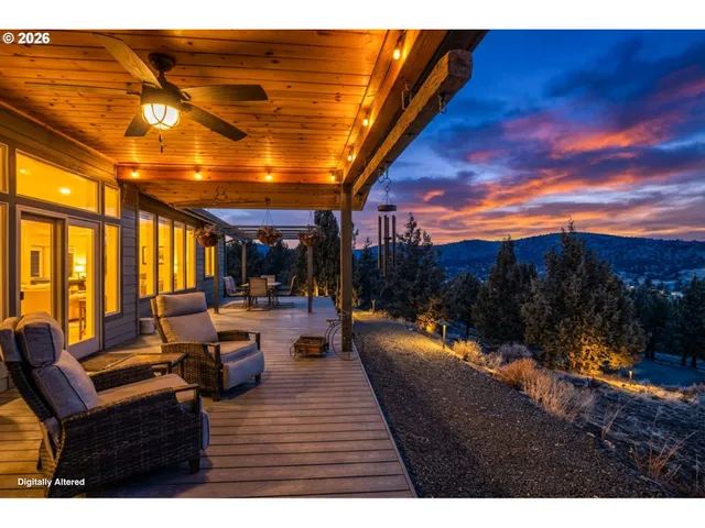 $425,000 | 27558 La Costa Avenue, John Day, OR 97845