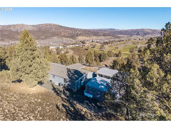 $425,000 | 27558 La Costa Avenue, John Day, OR 97845