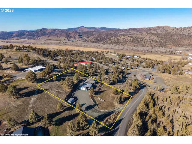 $425,000 | 27558 La Costa Avenue, John Day, OR 97845