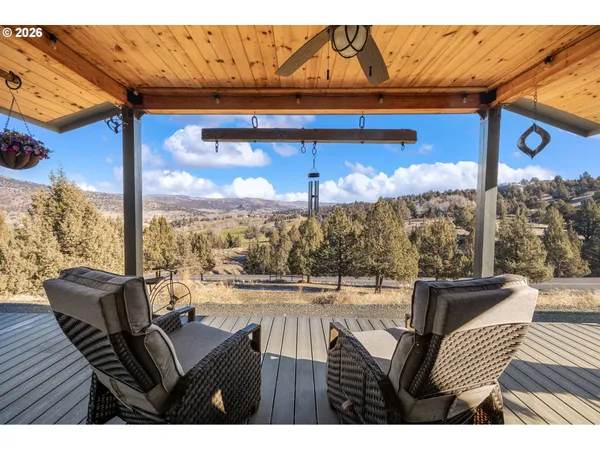 $425,000 | 27558 La Costa Avenue, John Day, OR 97845