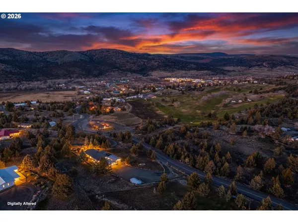 $425,000 | 27558 La Costa Avenue, John Day, OR 97845