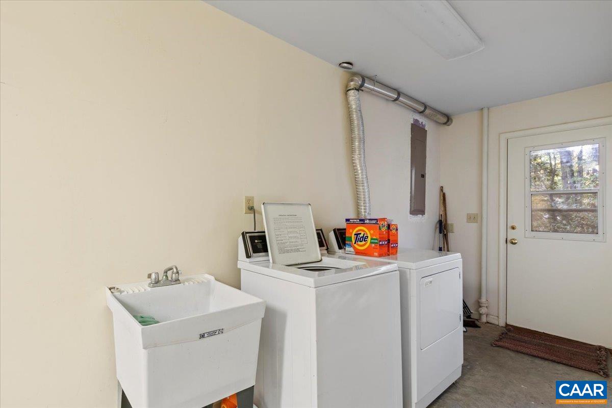 103 Vicar Court Charlottesville, VA 22901 - Photo 66 of 74