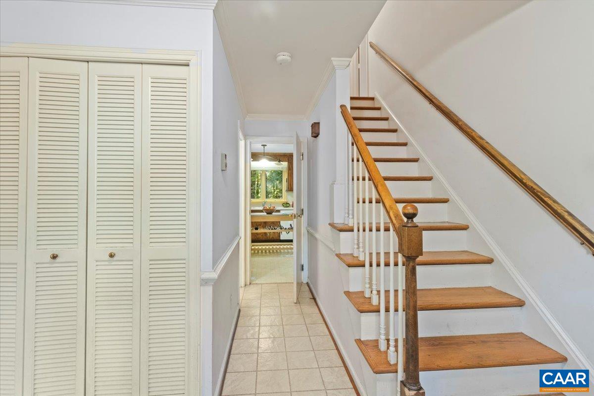 103 Vicar Court Charlottesville, VA 22901 - Photo 7 of 74