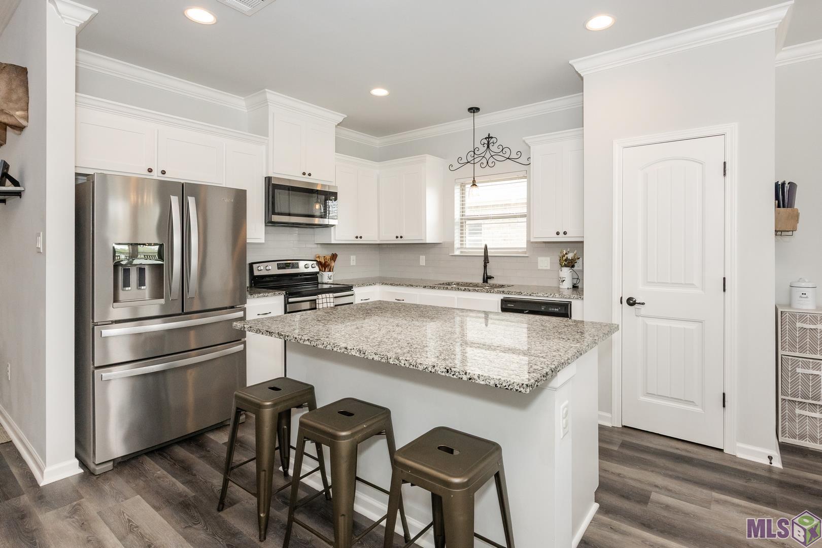 7037 Easy Street Addis, LA 70710 - Photo 3 of 27