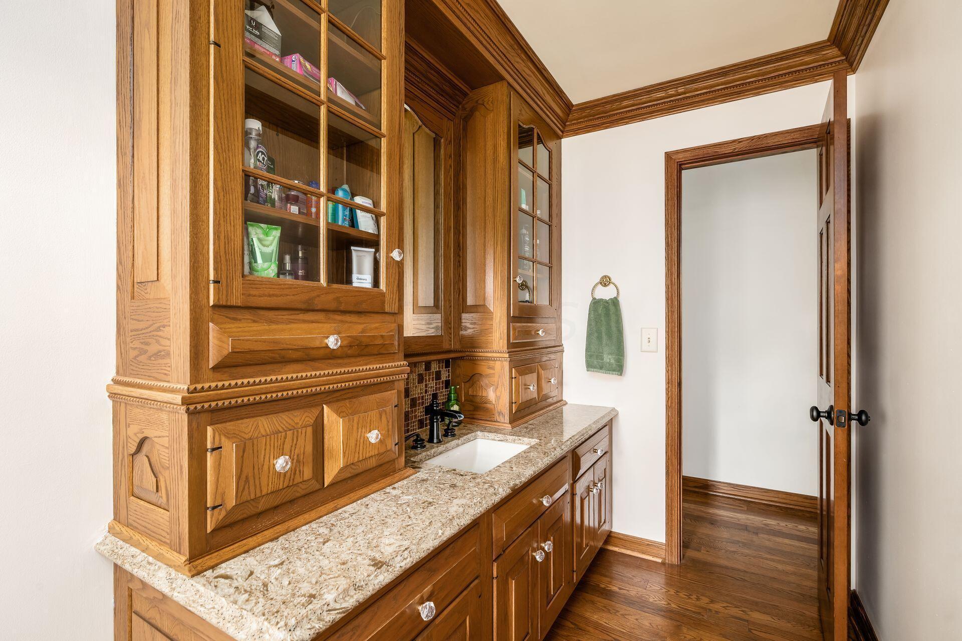 1422 Pontius Road Circleville, OH 43113 - Photo 64 of 74 Main bathroom
