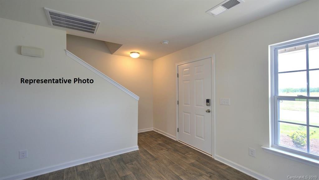 8024 Starnes Randall Road Charlotte, NC 28215 - Photo 4 of 35 Gallery Image 4