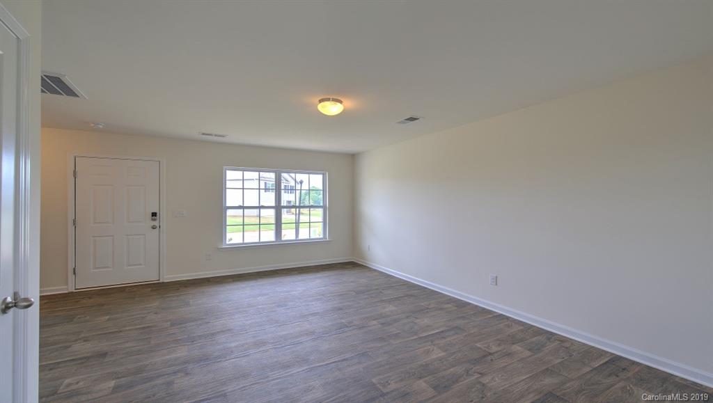 8024 Starnes Randall Road Charlotte, NC 28215 - Photo 9 of 35 Gallery Image 9