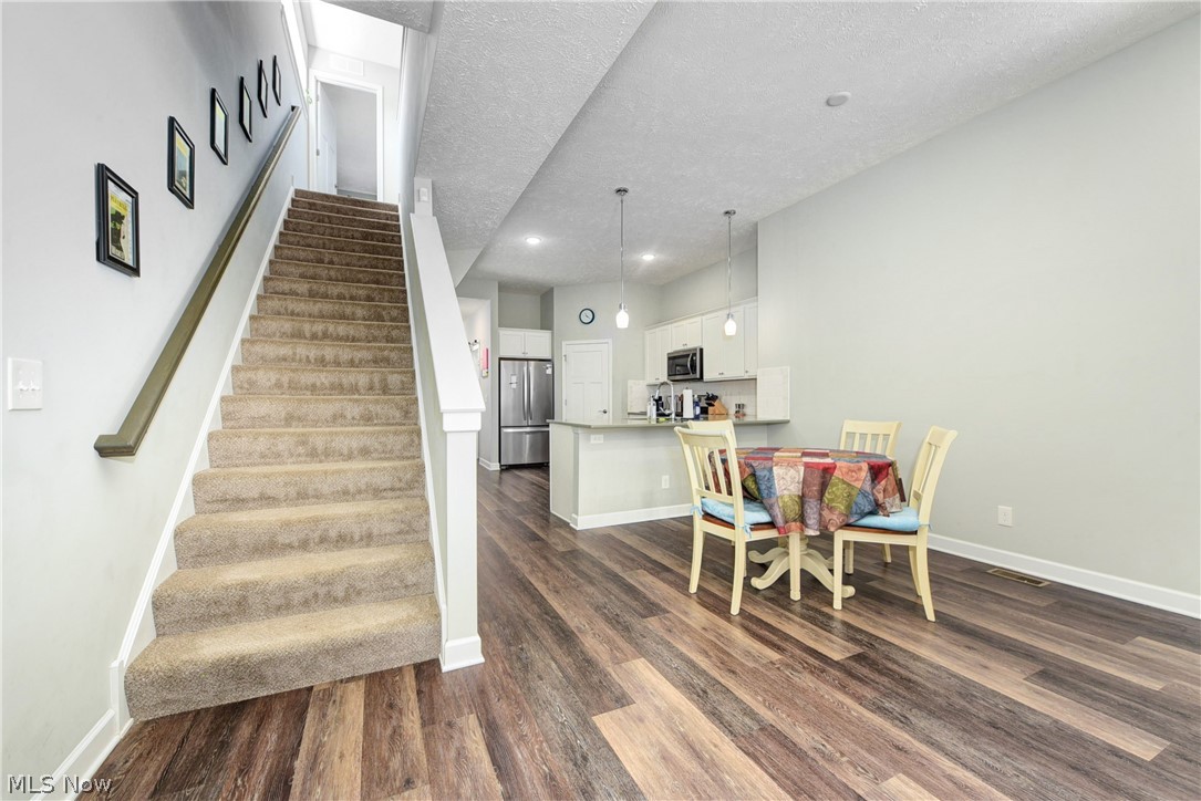 2120 West 40th Place Cleveland, OH 44113 - Photo 7 of 35
