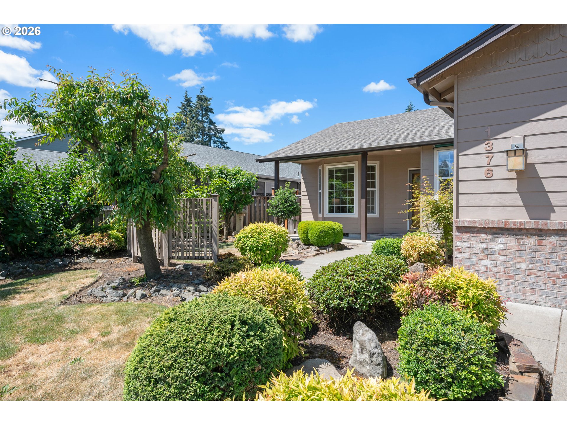 1376 Andersen Lane Eugene, OR 97404 - Photo 4 of 43