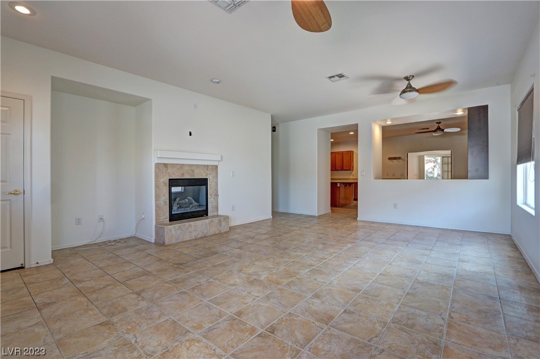 3015 Hickory Valley Road Henderson, NV 89052 - Photo 3 of 13 Gallery Image 3
