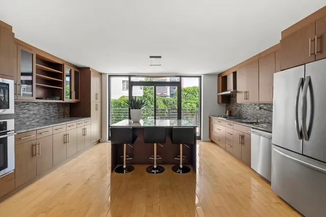 $2,950,000 | 469 Grand Street | Williamsburg