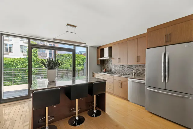 $2,950,000 | 469 Grand Street | Williamsburg