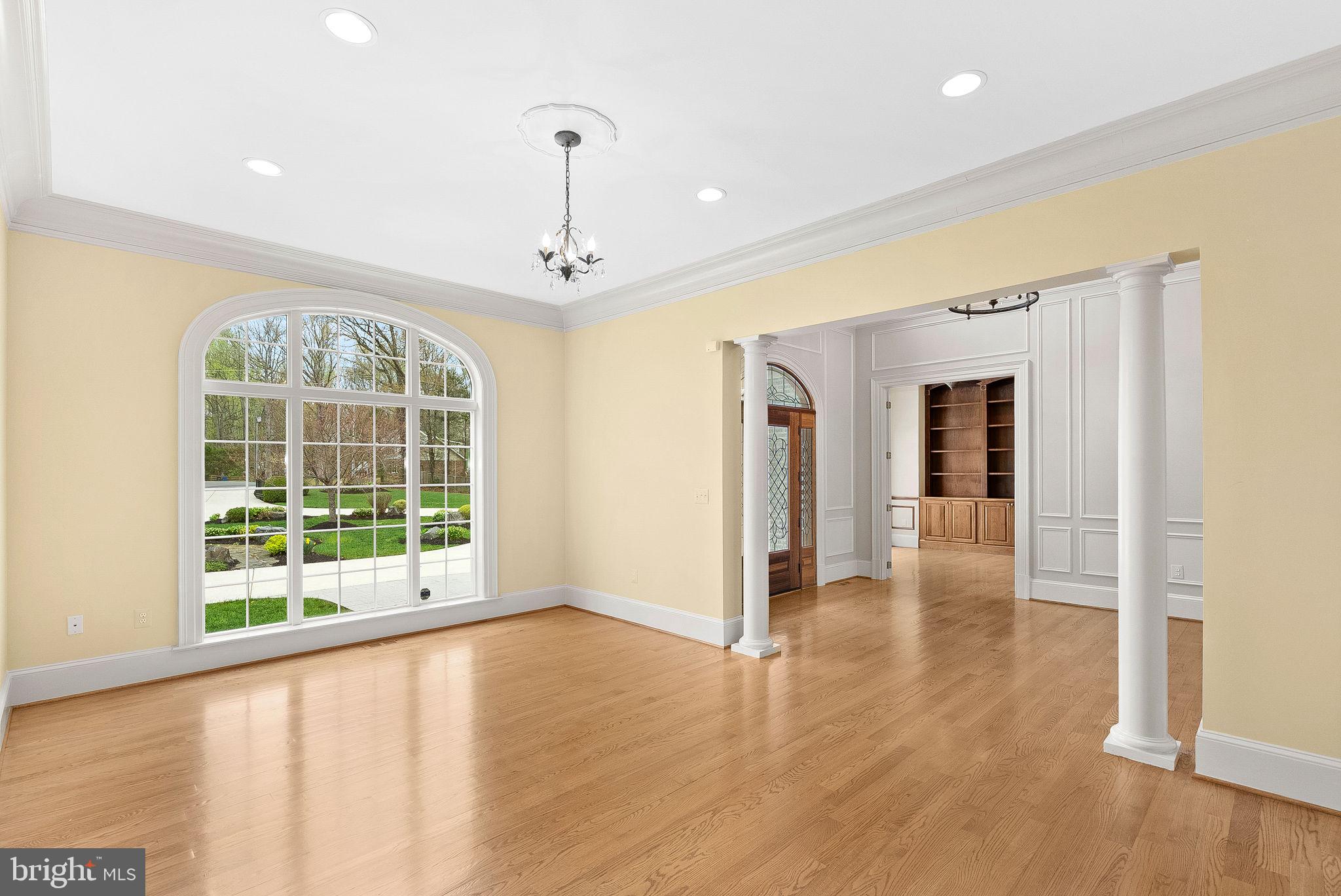 11913 Chapel Road Clifton, VA 20124 - Photo 30 of 124 a view of an entryway with wooden floor