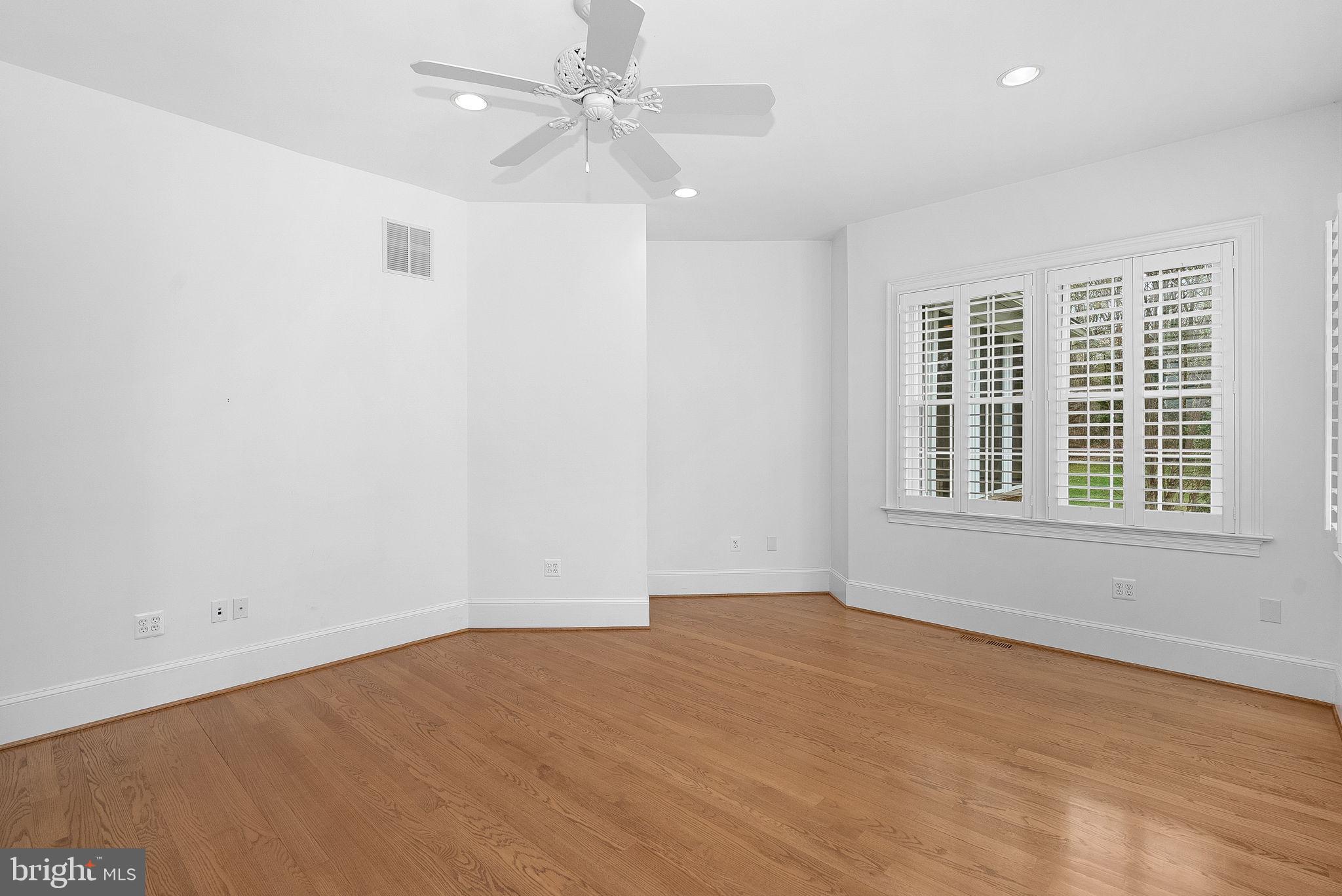 11913 Chapel Road Clifton, VA 20124 - Photo 39 of 124 Separate office