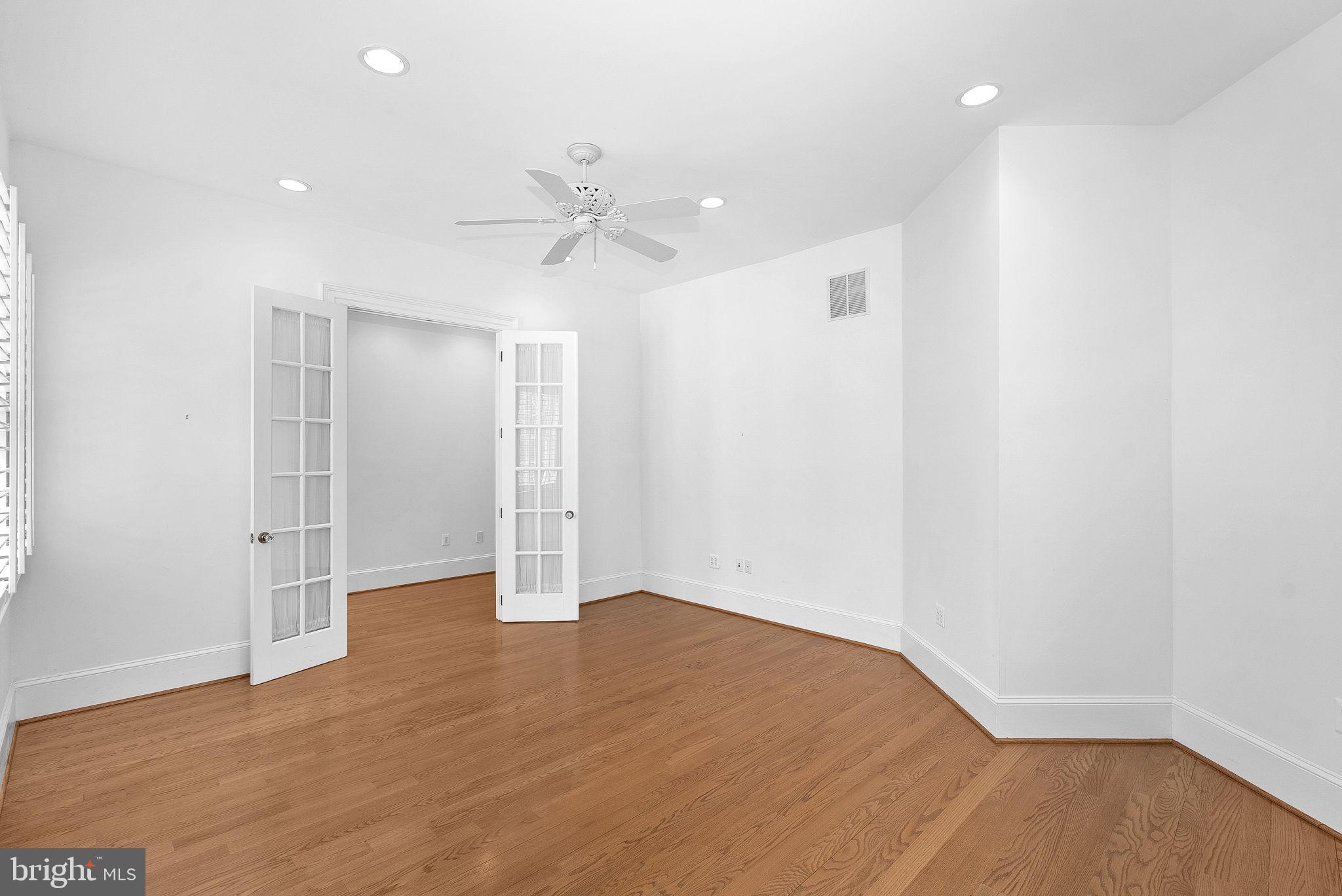 11913 Chapel Road Clifton, VA 20124 - Photo 40 of 124 Separate office away from the activity of the home