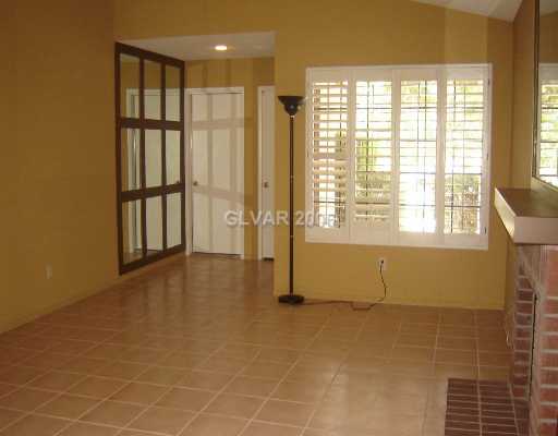 358 Keating Street Henderson, NV 89074 - Photo 2 of 5 Living Room.