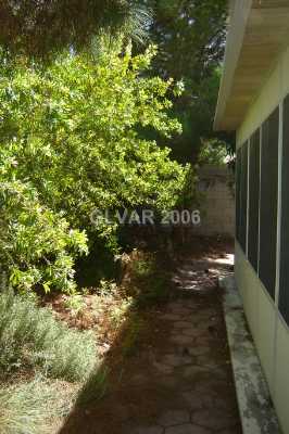 358 Keating Street Henderson, NV 89074 - Photo 5 of 5 Yard/Garden.