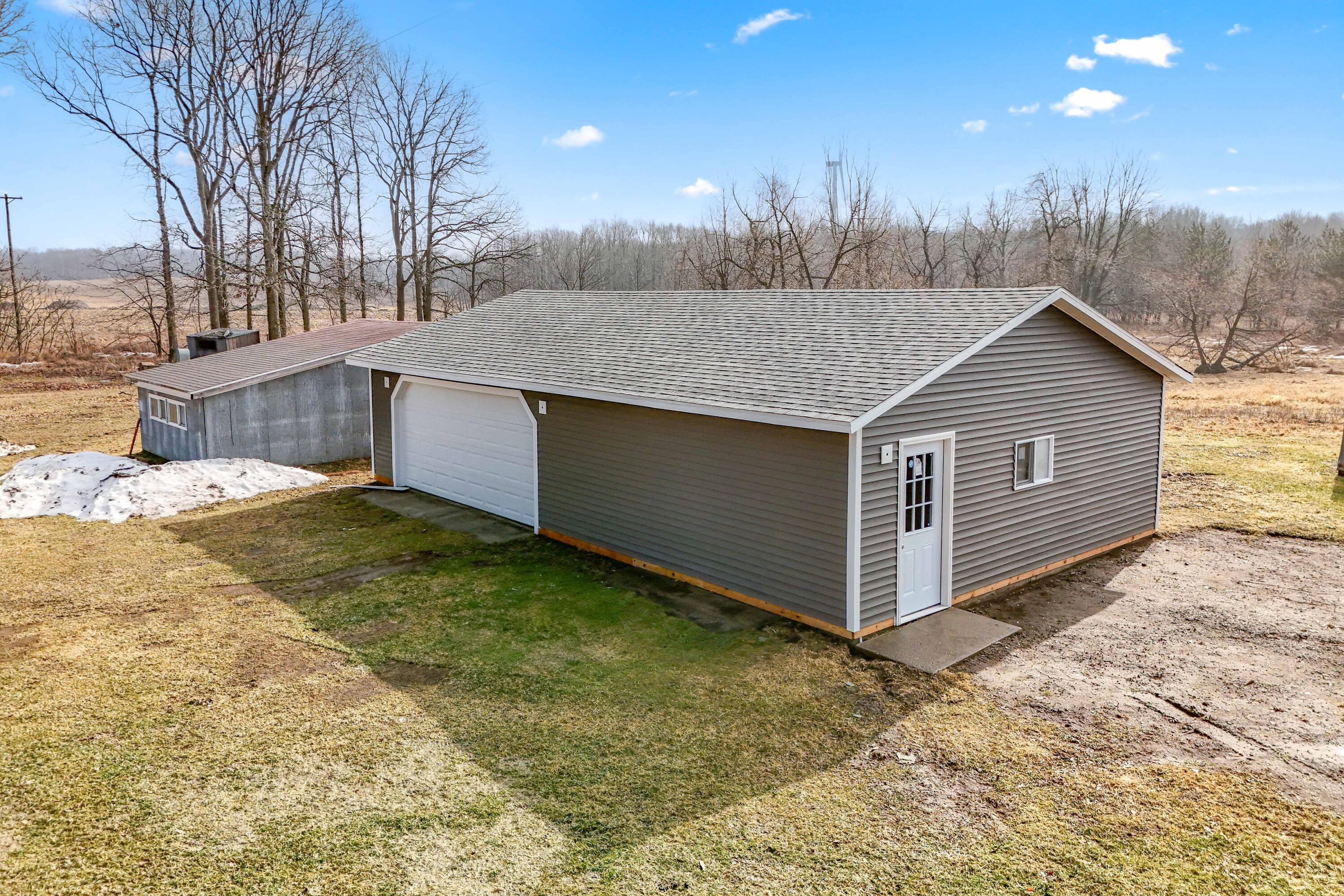 10191 Wood Road North Adams, MI 49262 - Photo 5 of 53 10
