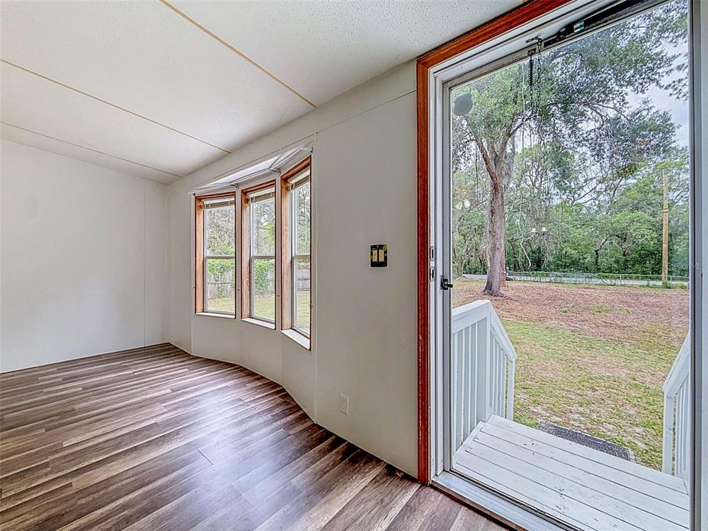 1819 Sinclair Hills Road Lutz, FL 33549 - Photo 15 of 60